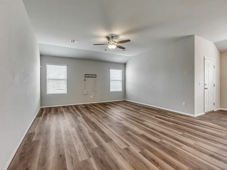 7609 Lipizzan Rd — Photo 6