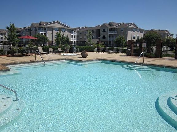 Sparkling Swimming Pool