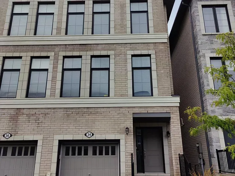 34 McGurran Ln — Photo 1