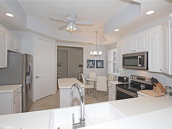 5th image of 4952 Westchester Ct APT 3901