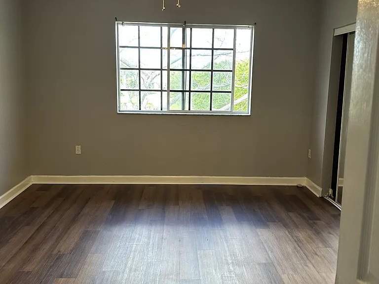 4111 Napoli Lake Dr — Photo 34
