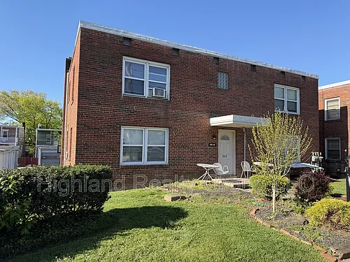 2515 Woodlawn St #3 Photo 1