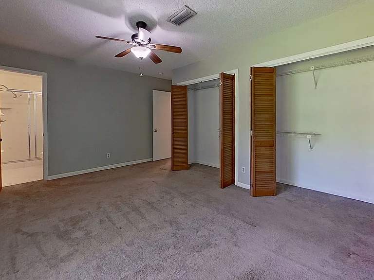 1301 Kings Rd — Photo 16