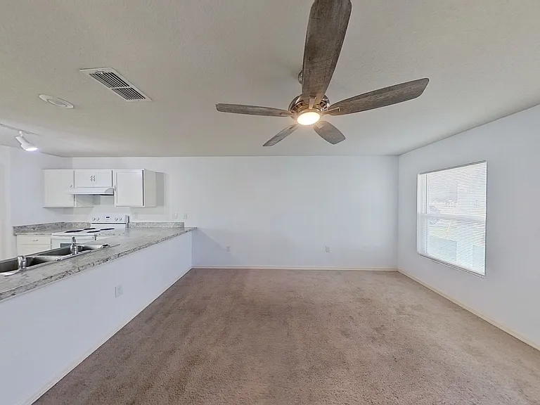 204 Gladiola Ct — Photo 5