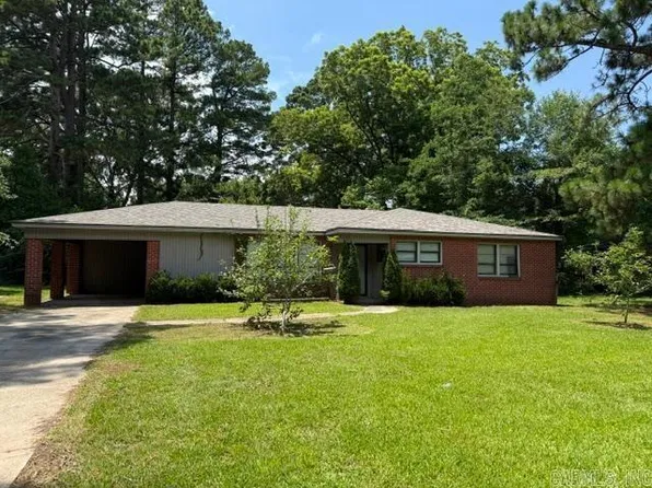 802 Maple St, Crossett, AR 71635