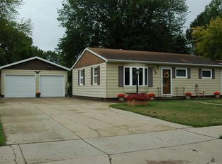 409 25th Ave NW, Minot, ND 58703