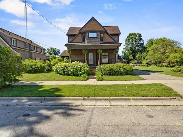 2248 15th St, Monroe, WI 53566