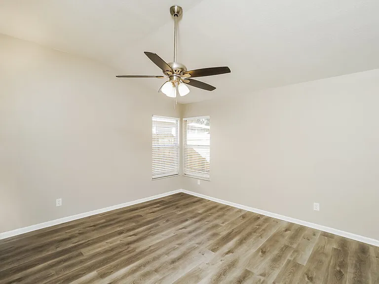 10415 Copperwood Dr — Photo 6