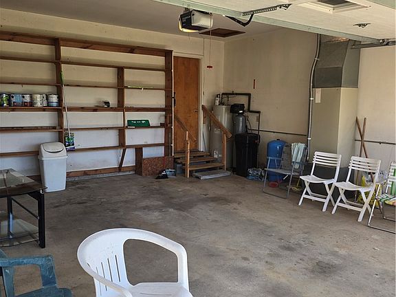 4th image of 617 Wolf Rd