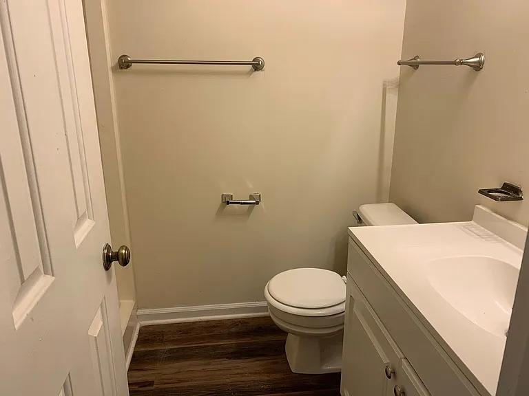6104 Bushmills St — Photo 11