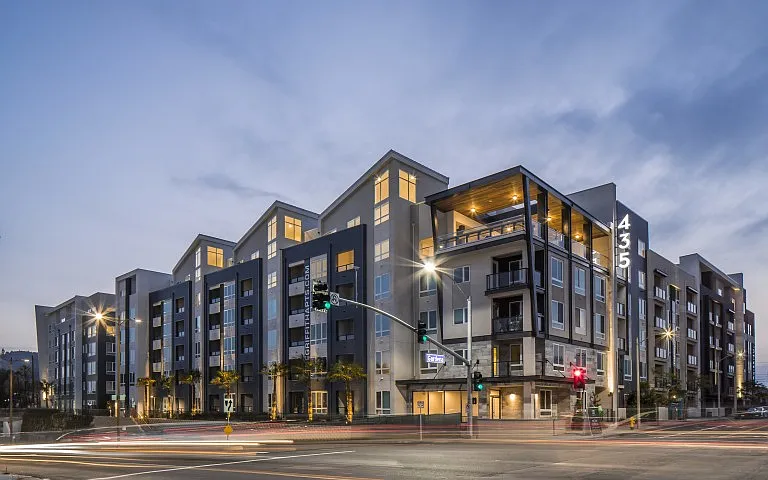 The Griffith — Photo 1