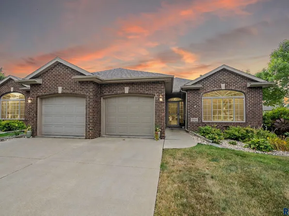 2801 E Worcester Pl, Sioux Falls, SD 57108