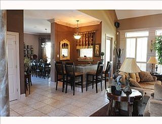 4th image of 4501 Barataria Blvd