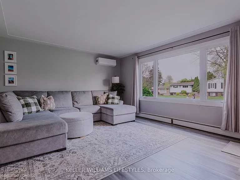361 Vesta Rd #MAIN FLOOR — Photo 11