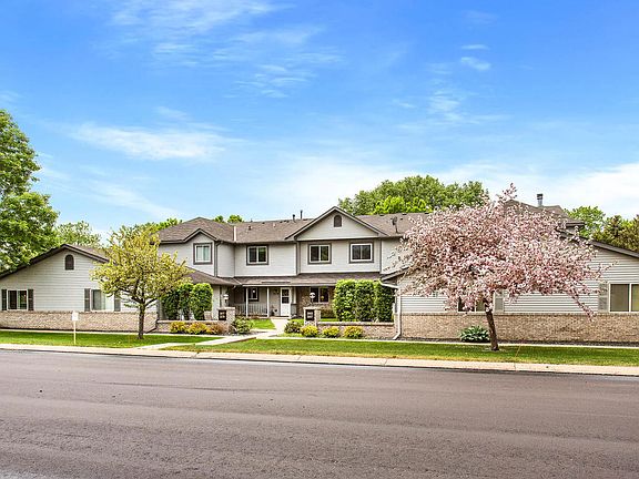 4th image of 3179 Manitou Dr #11