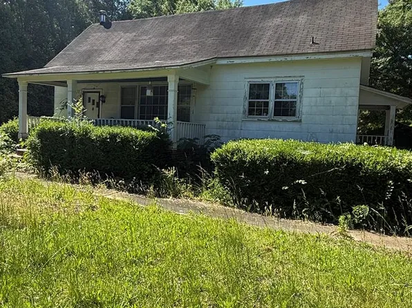 1214 Scotch Cross Rd E, Greenwood, SC 29646