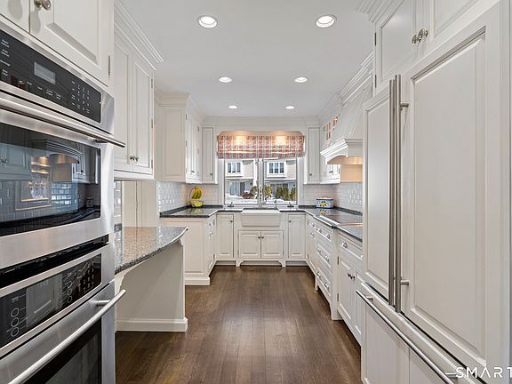 2nd image of 25 Sunset Road #7