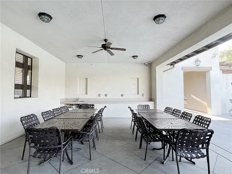 2841 E Via Terrano — Photo 36