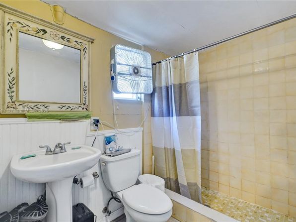 miami-florida-43808429 picture