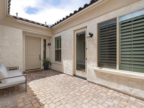 4th image of 3011 E DALEY Lane