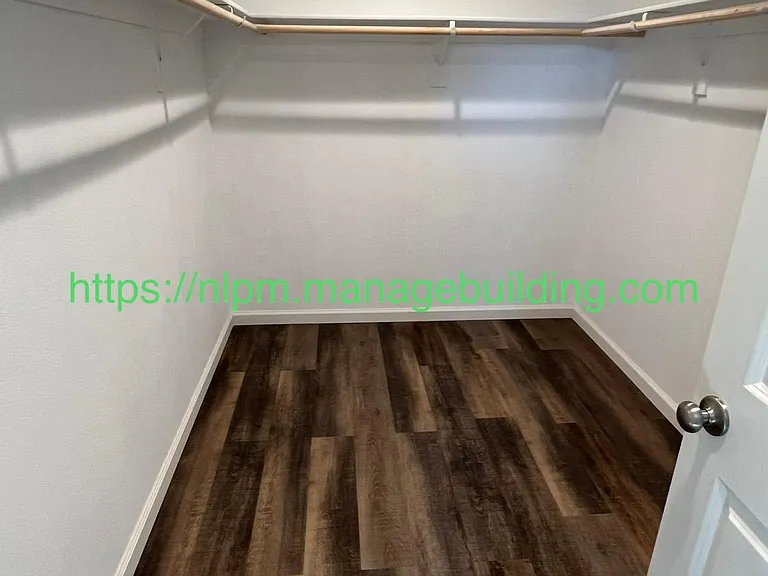 13328 Hyacinth Ct — Photo 17