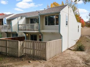 2018 Knolls Dr, Santa Rosa, CA 95405