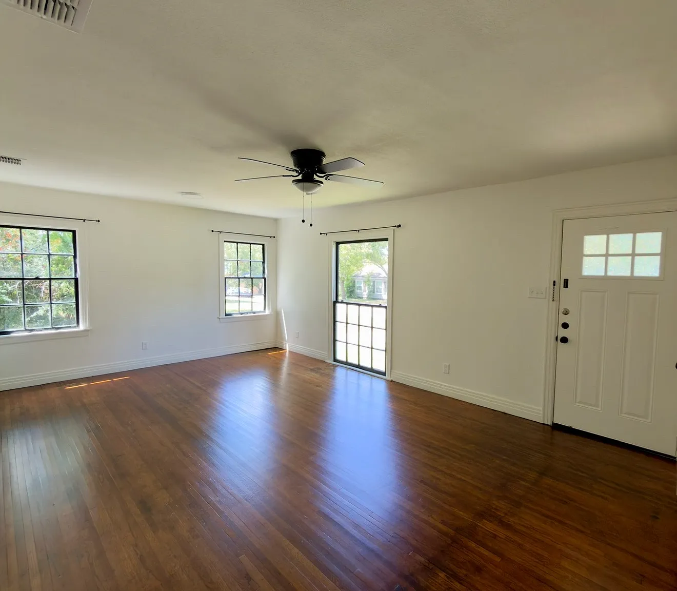 E Barbara St, Tyler — Photo 2