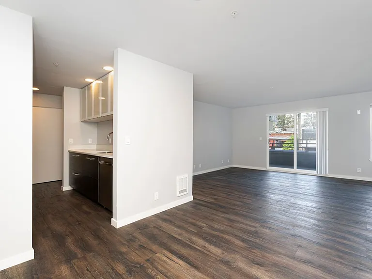 4524 44th Ave SW — Photo 18