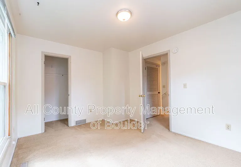 1817 Grove St #3 — Photo 10