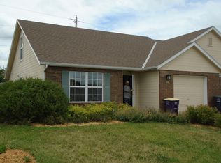 801 Walters Dr, Manhattan, KS 66502