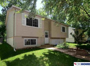 717 Willow Ave, Bellevue, NE 68005