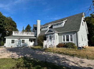 22 Golf St, Groton, CT 06340