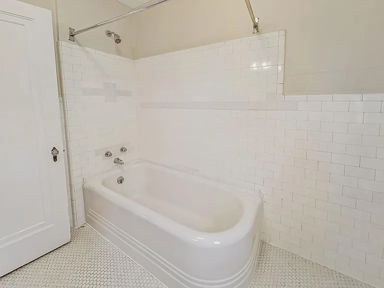 4509 Highland Ave — Photo 24