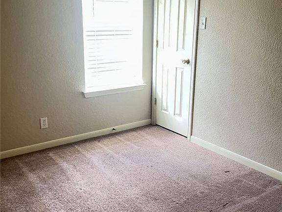 5th image of 4602 Pennington Ave #6