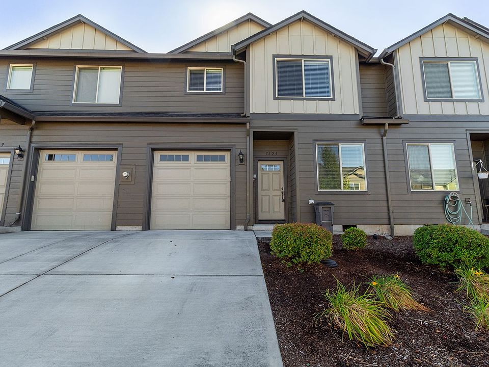 1st image of 7625 NE 31st Cir