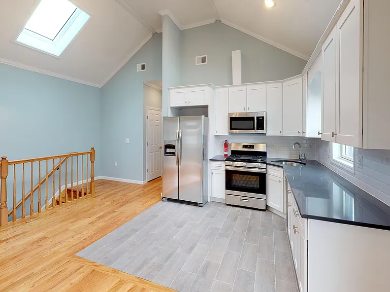 336 Forrest St #2 — Photo 36