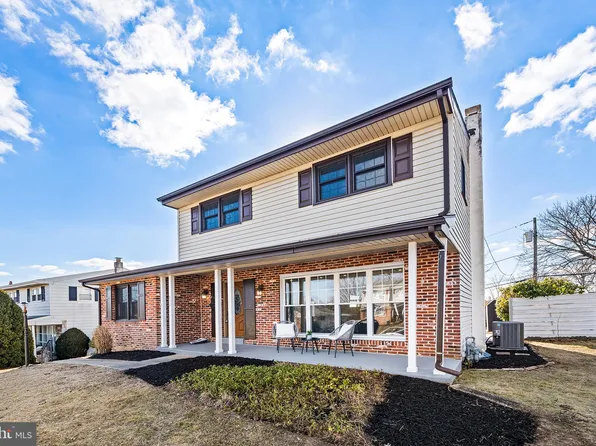 432 Lyndhurst Dr, Broomall, PA 19008