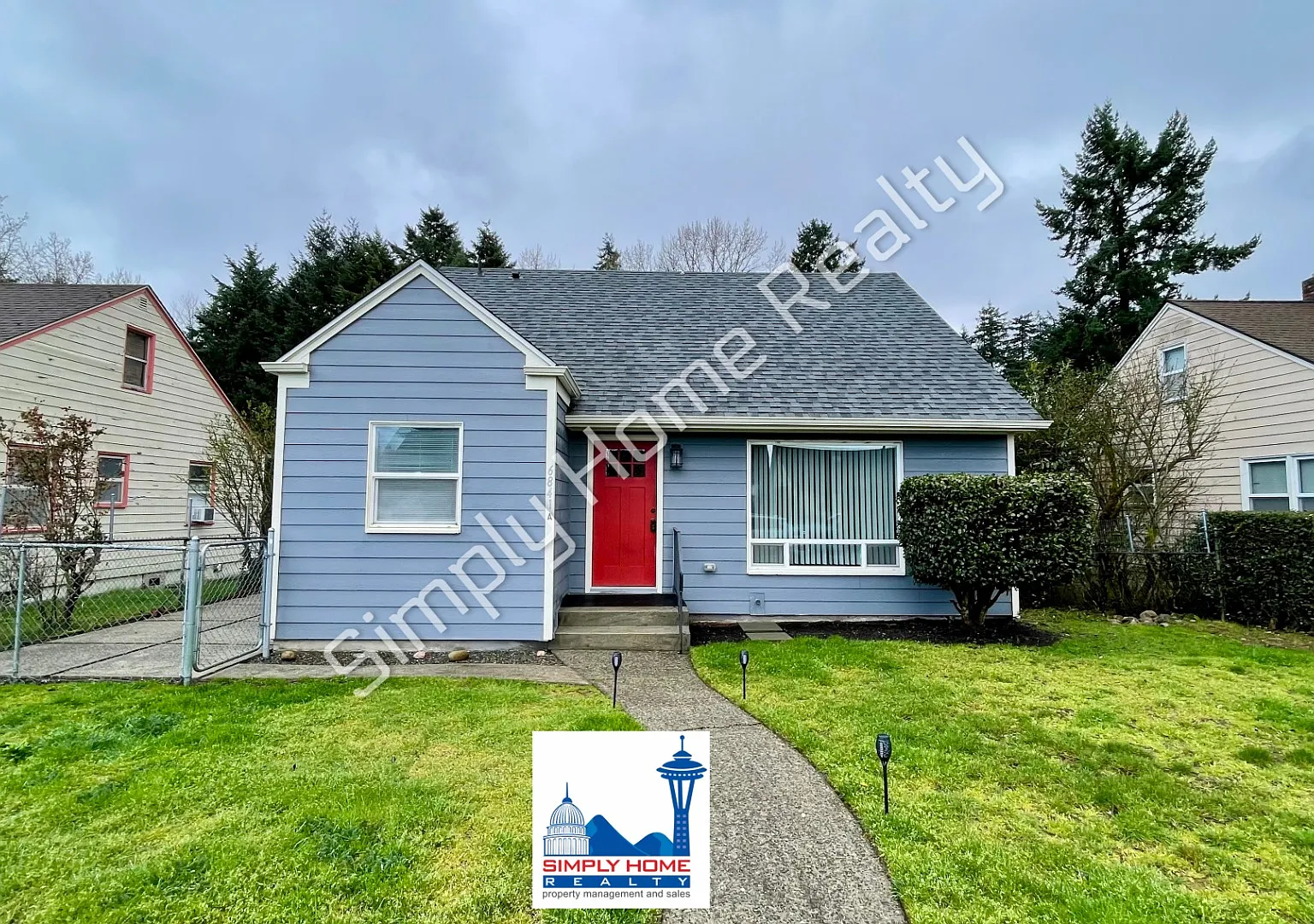 Cute 3 bedroom 2 bath home in Tacoma! — Photo 2