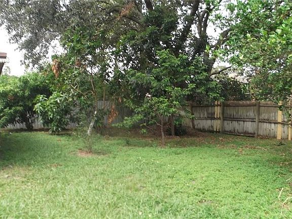 5th image of 8509 Park Highland Dr