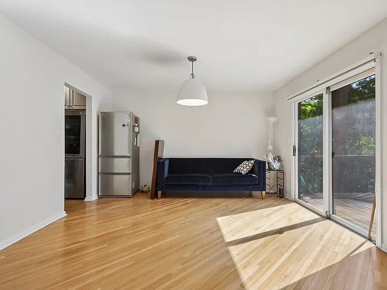 79 Lakeview Dr — Photo 6