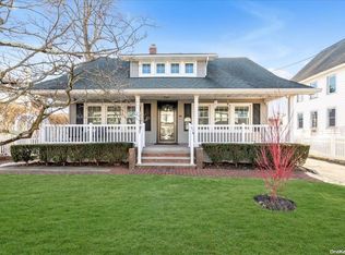 74 Peterson Pl, Lynbrook, NY 11563
