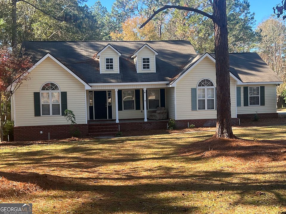 1st image of 1505 Country Walk Dr