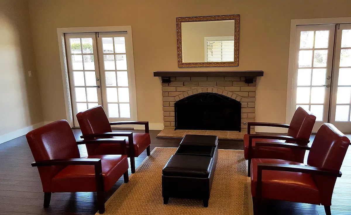 The Franciscan Apartments — Photo 4