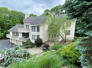 25 S Ridge Rd, Pomona, NY 10970