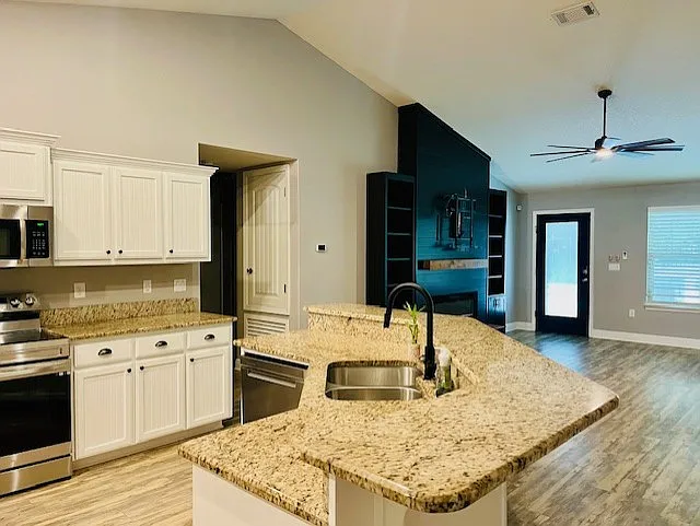 3172 Hickory St — Photo 12