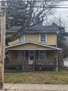 913 Dayton St, Akron, OH, 44310