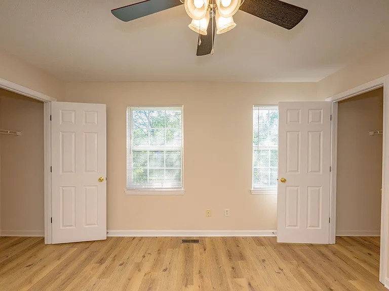 106 Keith Ct — Photo 16