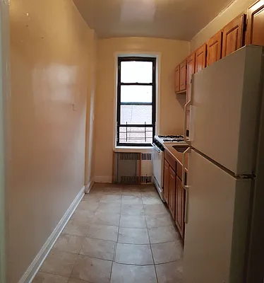Rented by Smart NY Realty LLC | media 13