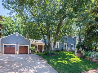 3242 Rambling Hill Ct, Allenwood, NJ 08720