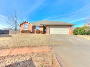 219 Tecumseh Ridge Cir, Norman, OK 73069